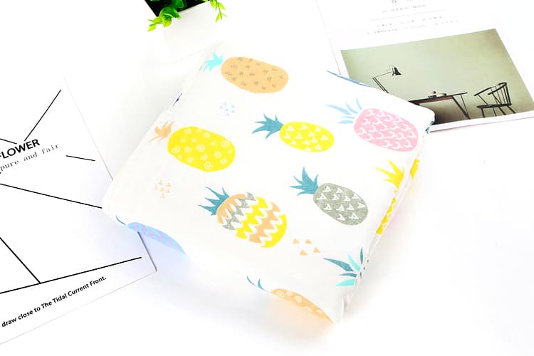 Pack of 1 | Size 110cm by 110cm | Pineapple Pattern