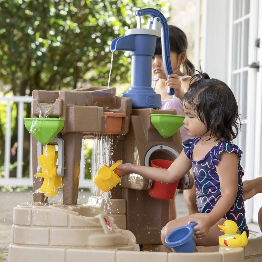 Pump & Splash Discovery Pond