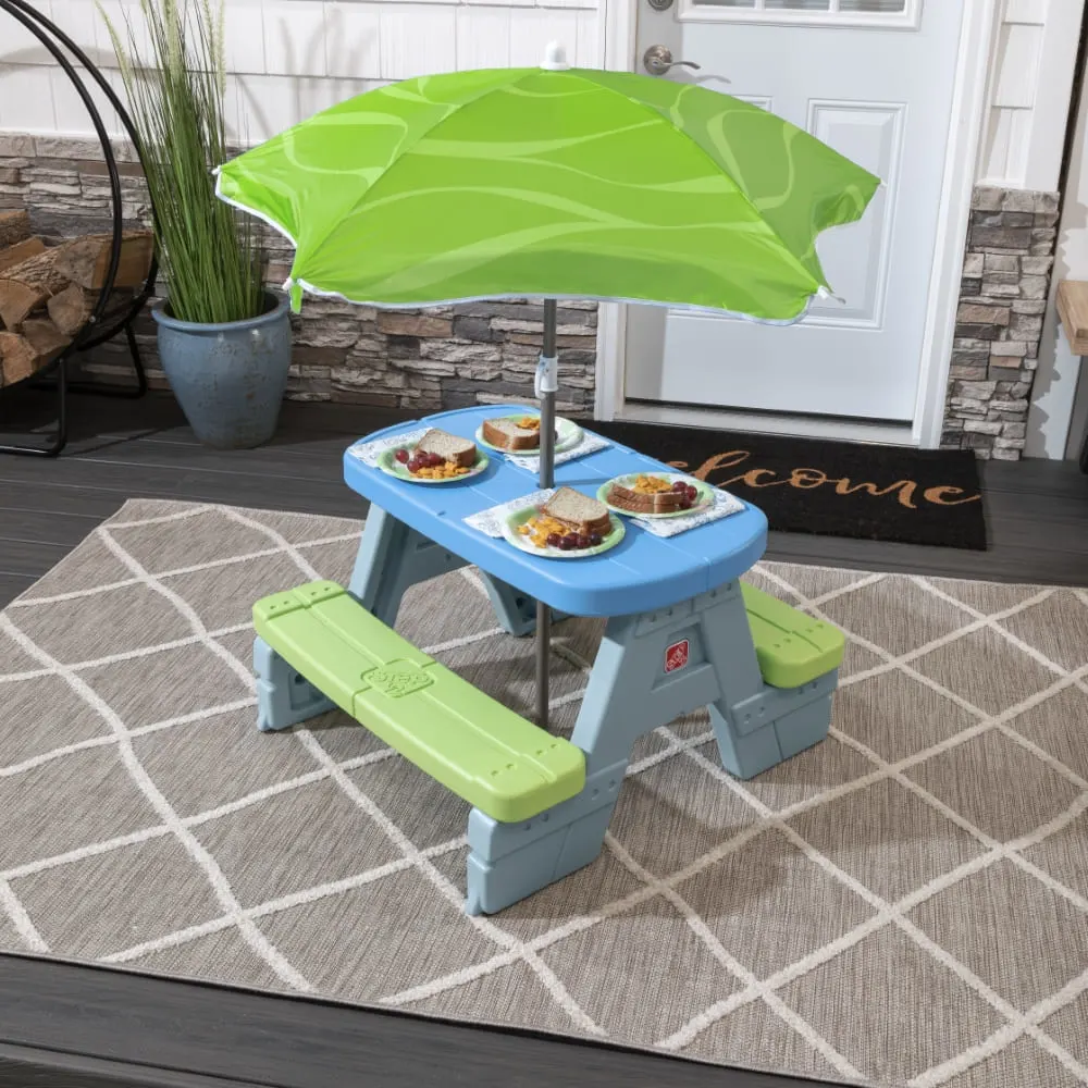 Sun & Shade Picnic Table