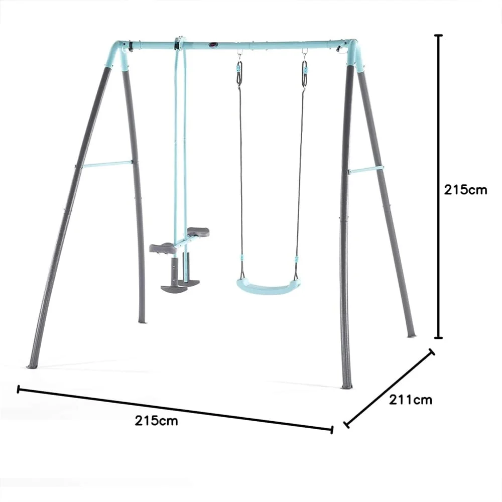 outdoor swing with mist