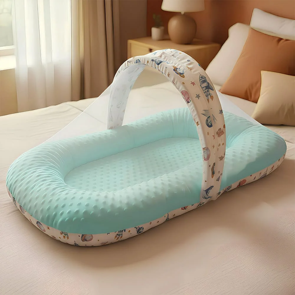 Luxe Mosquito Net space print